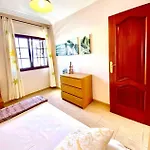 Agatha, Vacaciones En Familia En Lanzarote Playa Blanca (Lanzarote)