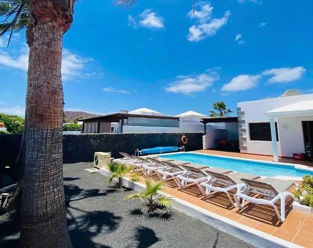 Agatha, Vacaciones En Familia En Lanzarote * 普拉亚布兰卡